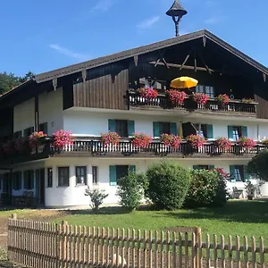 Chiemsee Spezial Apartment Aschau im Chiemgau