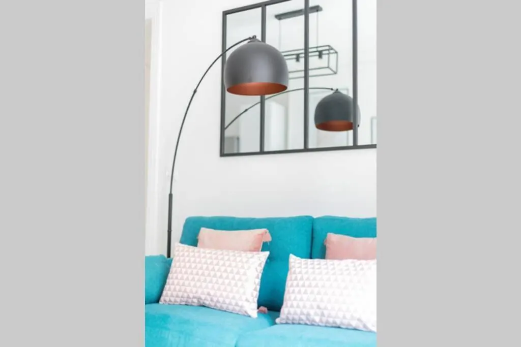 Roquette Charming Apartment Near Bastille - 6P Paris